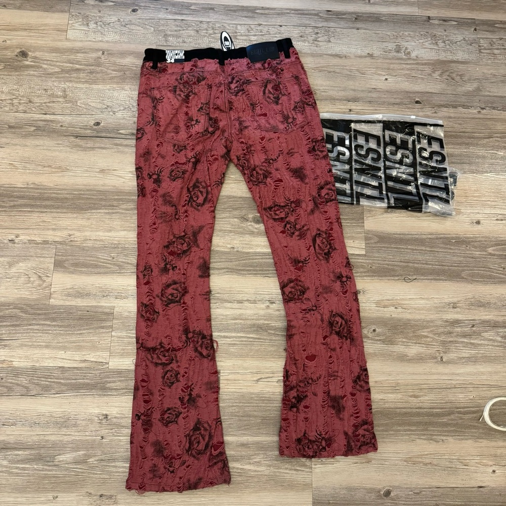Brand new size 32 flare jeans